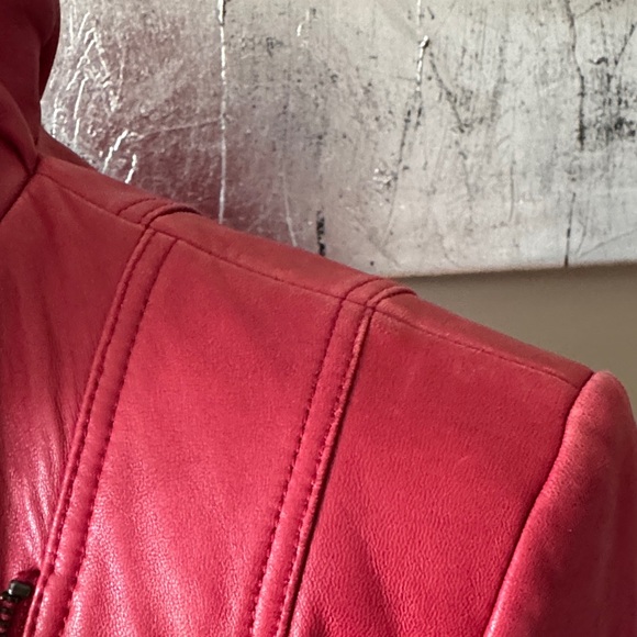 Elie Tahari Women's Red Leather Jacket Size Small - Picture 7 of 16